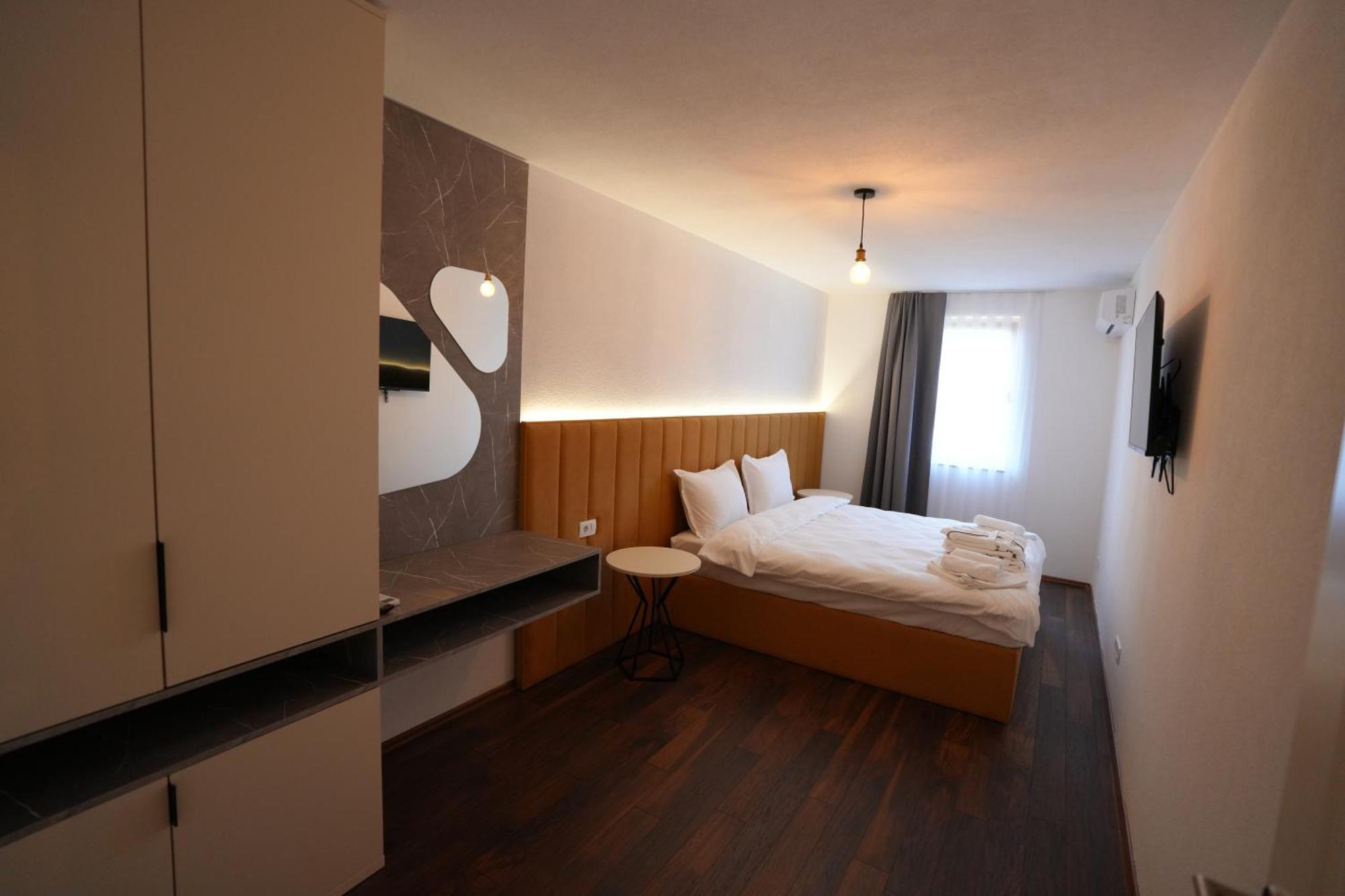 Biond Hotel Prizren Extérieur photo