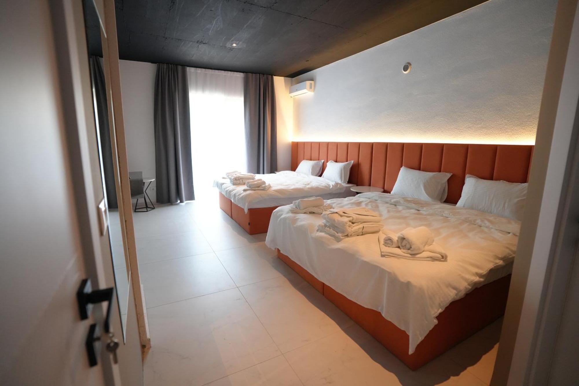 Biond Hotel Prizren Extérieur photo