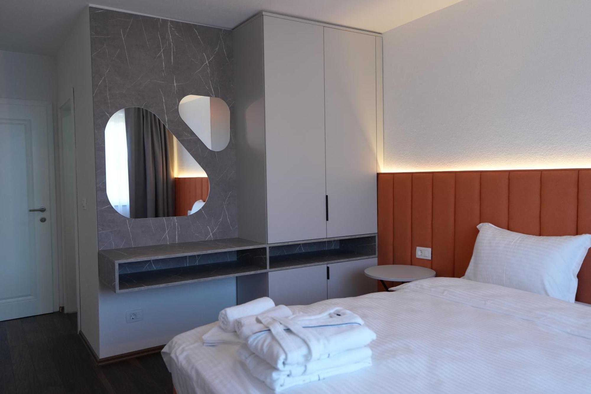 Biond Hotel Prizren Extérieur photo
